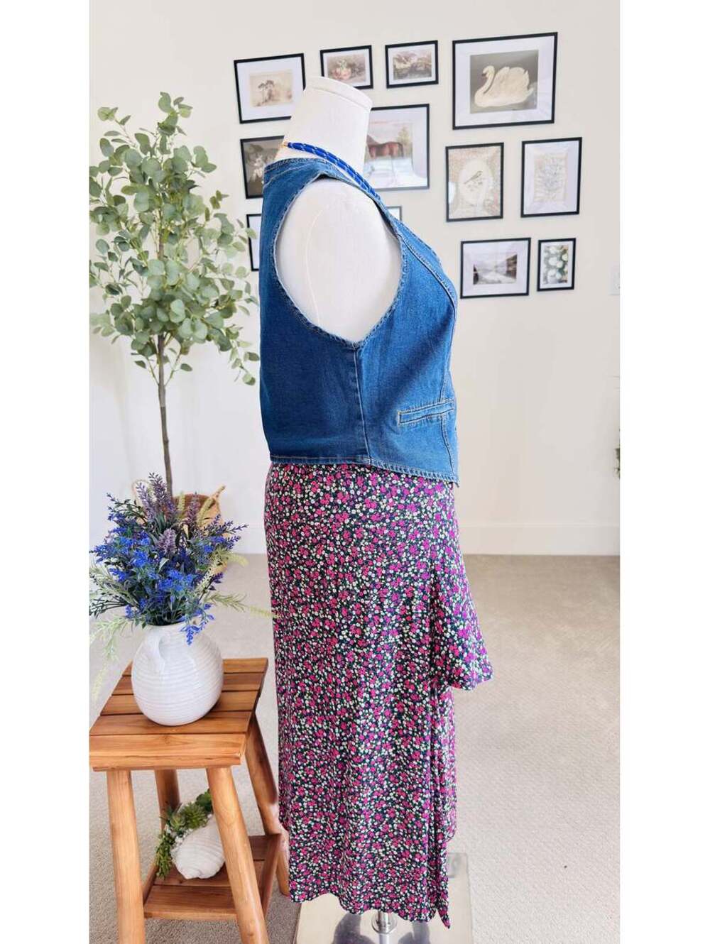 Boutique Denim Button-Front Vest - Size S - Picture 4 of 9